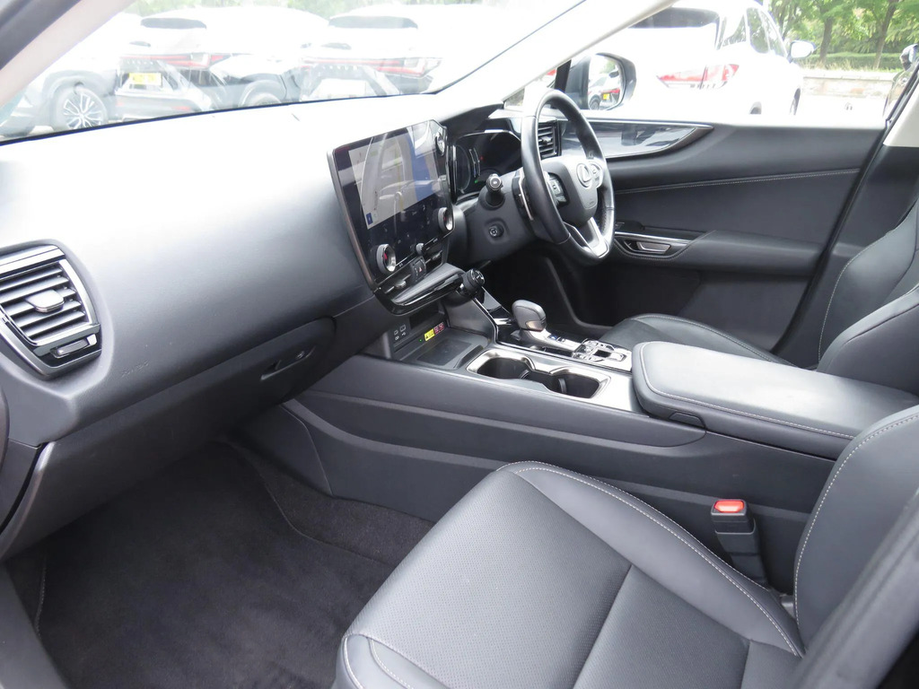 Lexus NX 350H 2.5 E-cvt 2023 White #9