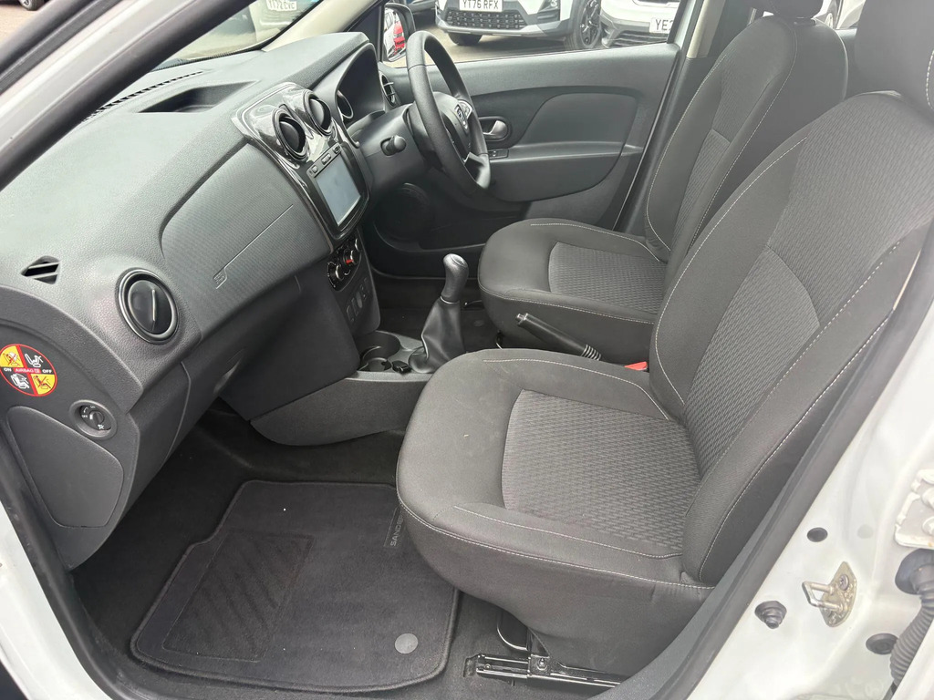 Dacia Sandero 0.9 Tce Essential White #14