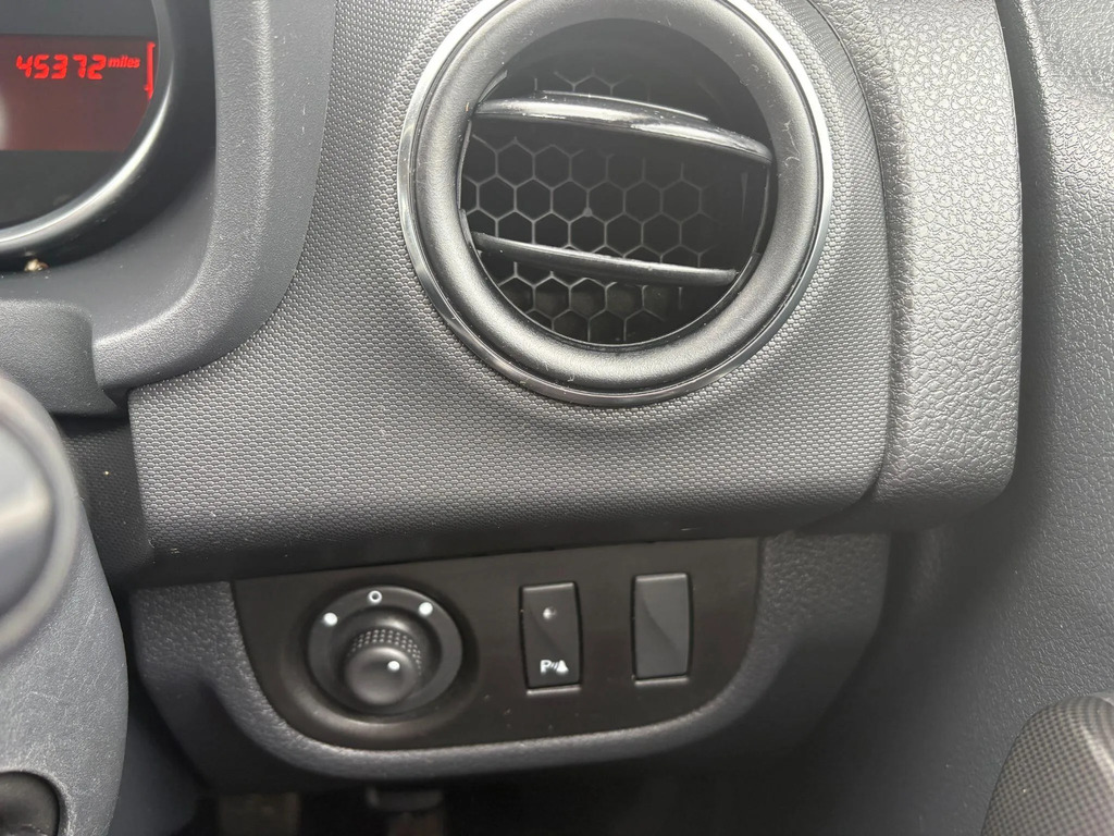 Dacia Sandero 0.9 Tce Essential White #25