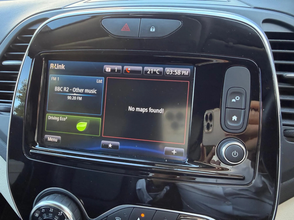 Renault Captur Signature X Nav Black #19