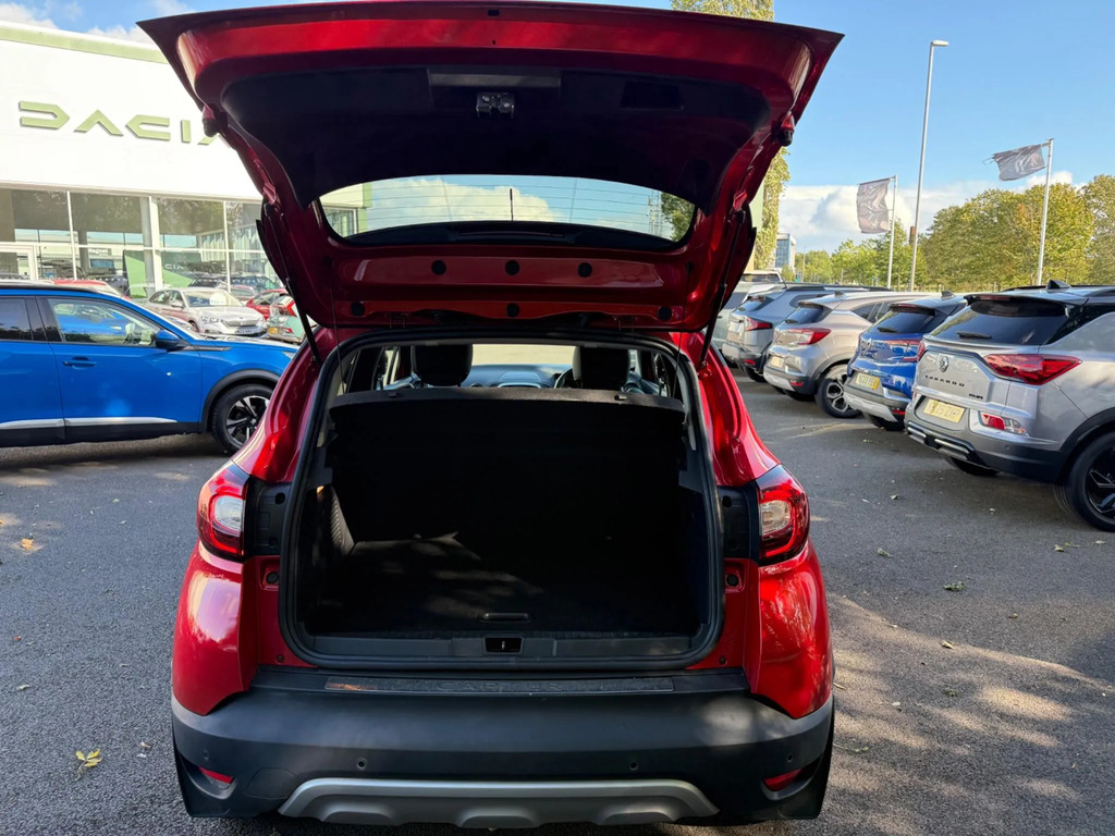 Renault Captur Signature X Nav Black #17