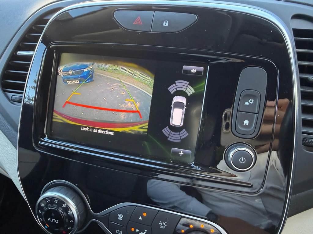 Renault Captur Signature X Nav Black #18