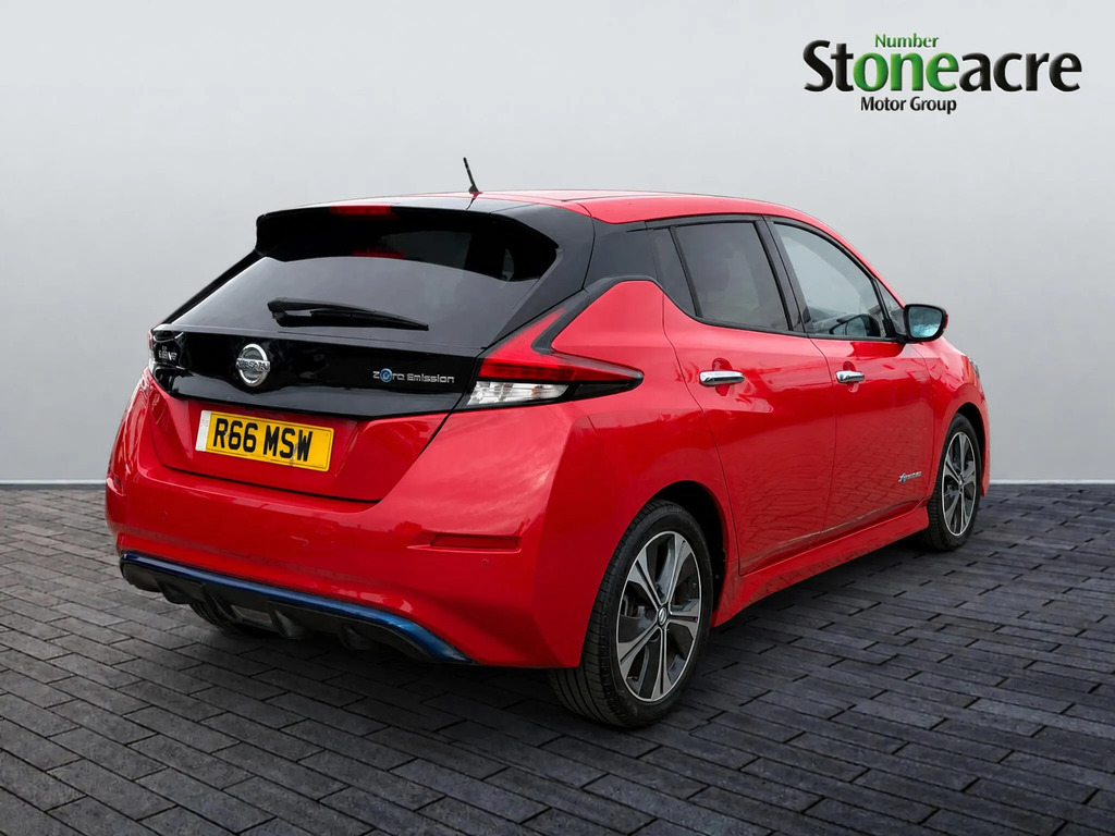 Nissan Leaf 110Kw Tekna 40Kwh Red #8