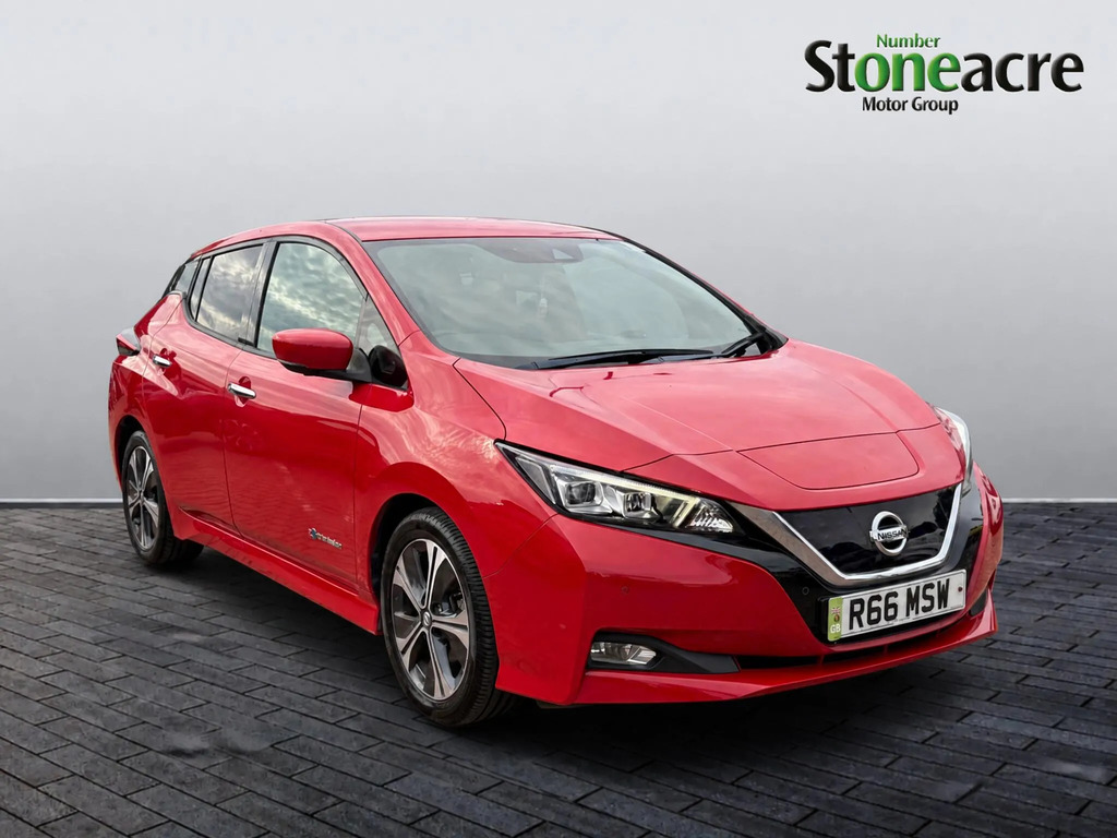 Nissan Leaf 40Kwh Tekna Hatchback 