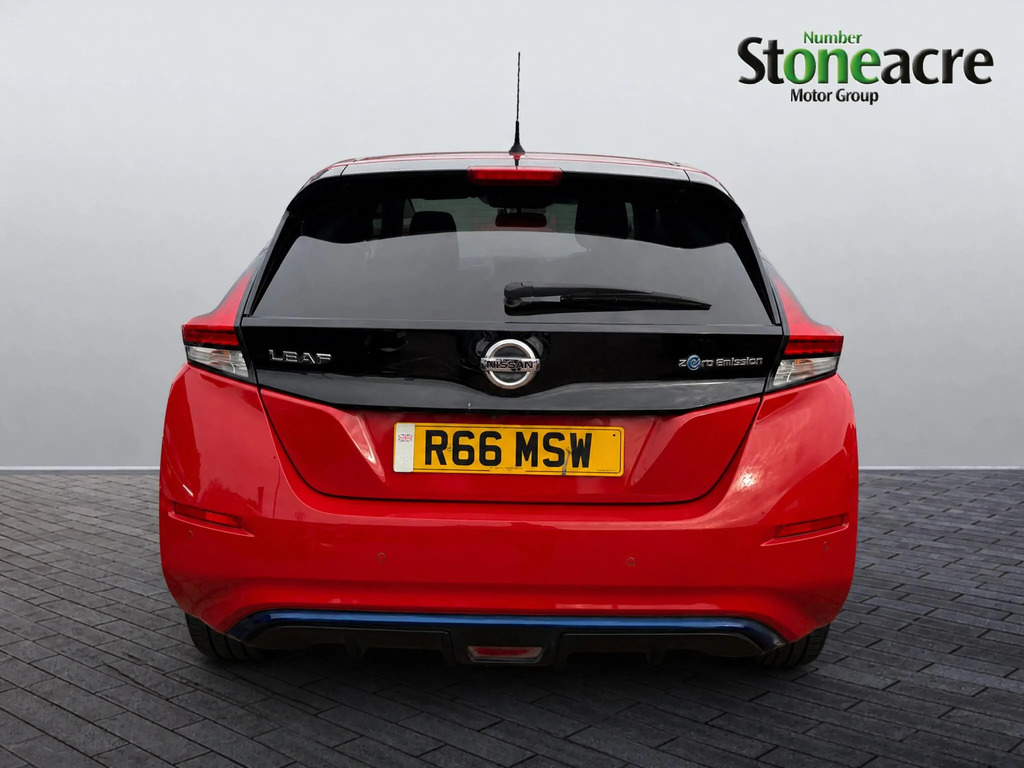 Nissan Leaf 40Kwh Tekna Hatchback  #6