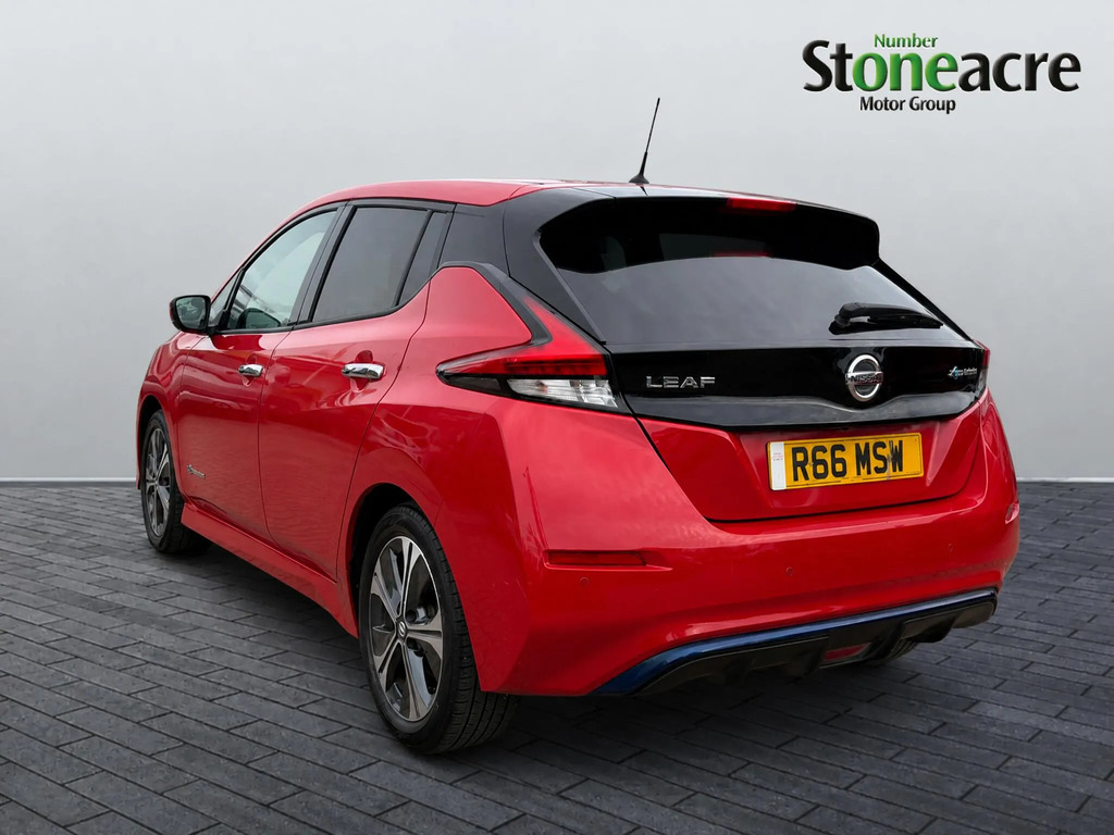 Nissan Leaf 40Kwh Tekna Hatchback  #4