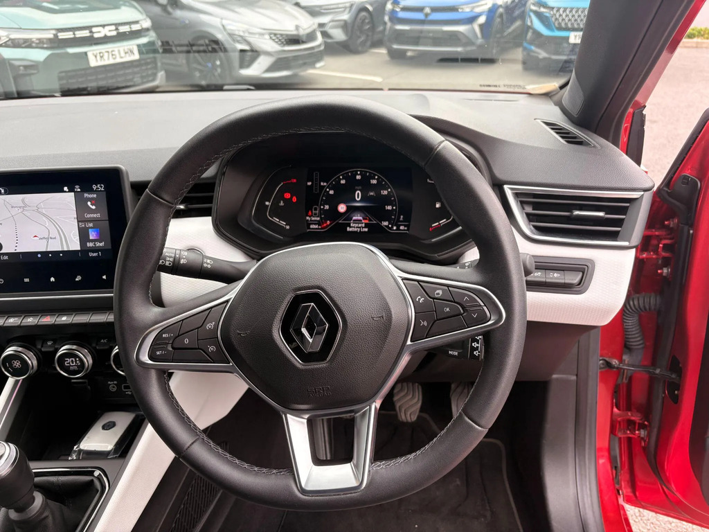 Renault Clio Clio 1.0 Tce 90 Iconic Edition Hatchback White #34