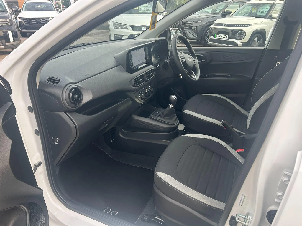 Hyundai I10 Advance White #20