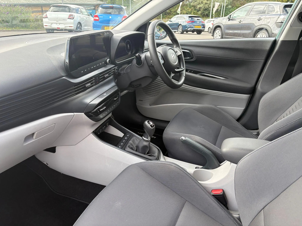 Hyundai Bayon Premium Grey #32