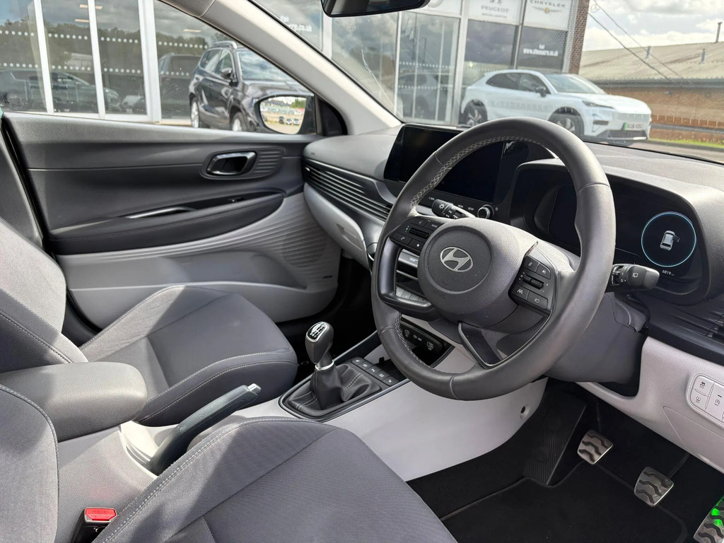 Hyundai Bayon Premium Grey #8