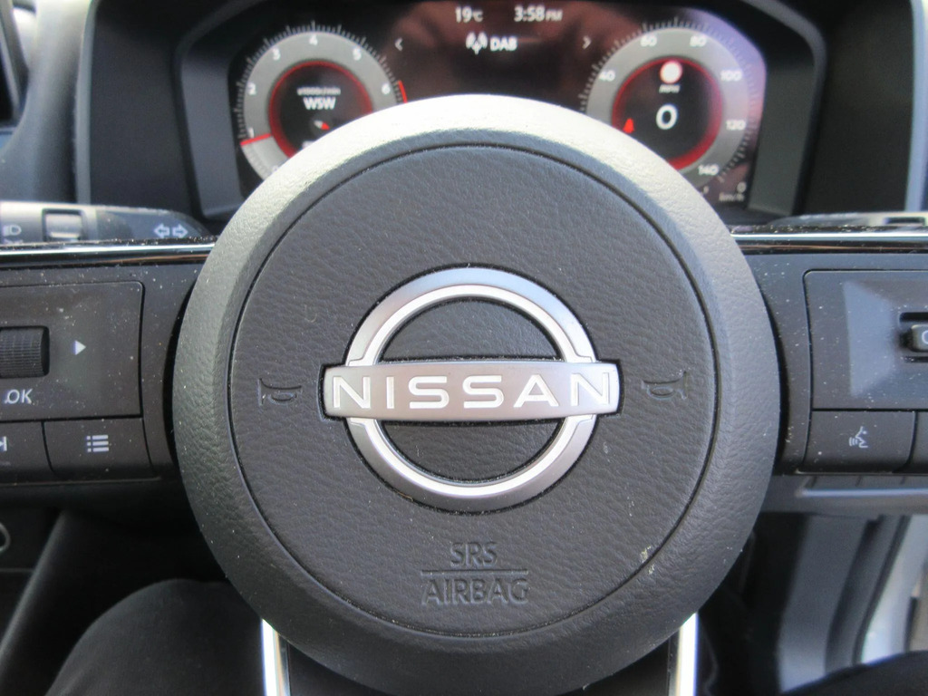 Nissan Qashqai Tekna Silver #42