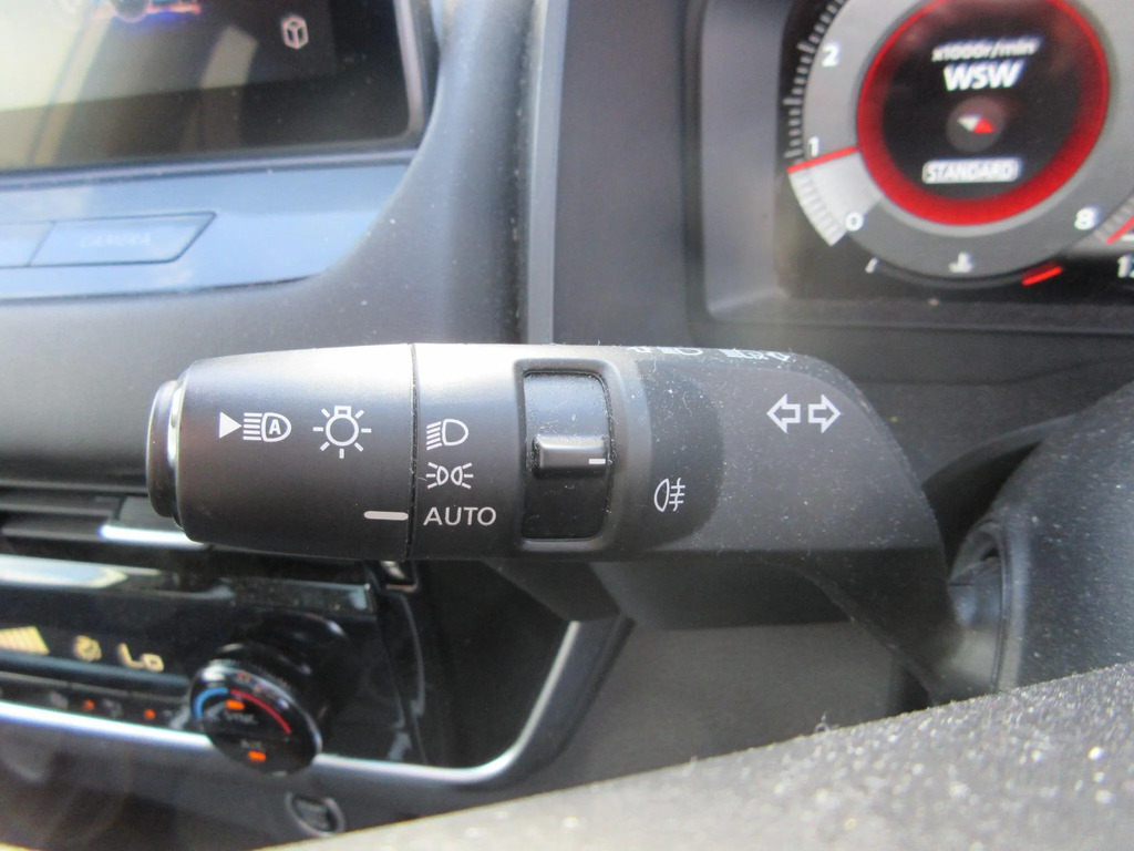 Nissan Qashqai Tekna Silver #21