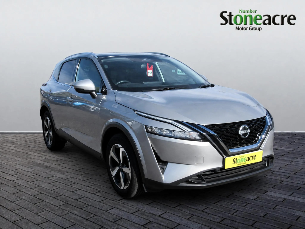 Nissan Qashqai 1.3 Dig-t Mh N-connecta