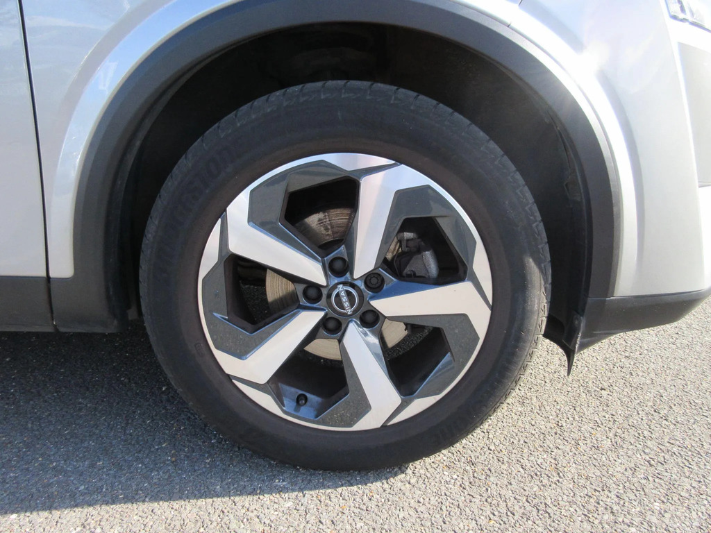 Nissan Qashqai Tekna Silver #27