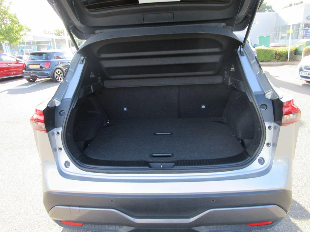 Nissan Qashqai Tekna Silver #39