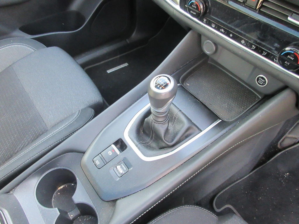 Nissan Qashqai Tekna Silver #11