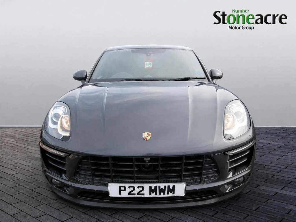 Porsche Macan Estate 3.0 Black #9