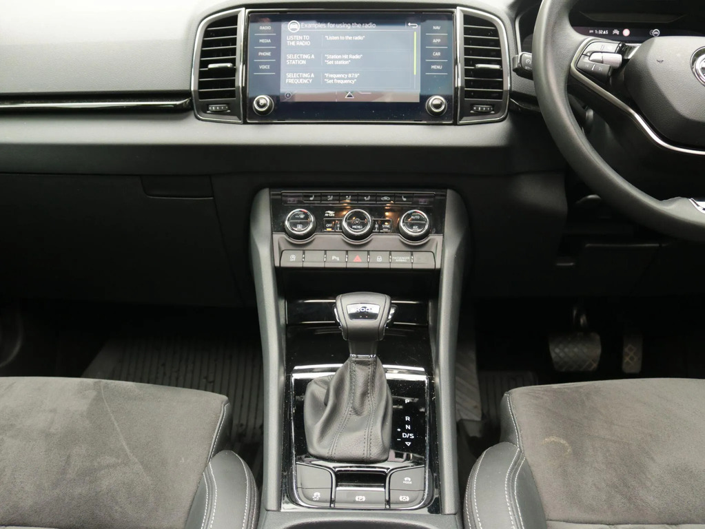 Skoda Karoq Suv Grey #24