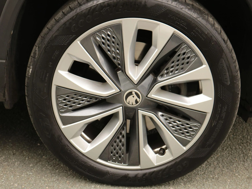 Skoda Karoq Suv Grey #9