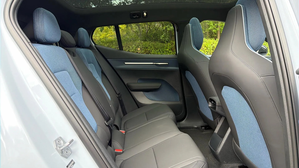 Volvo EX30 P8 69Kwh Ultra Awd #6