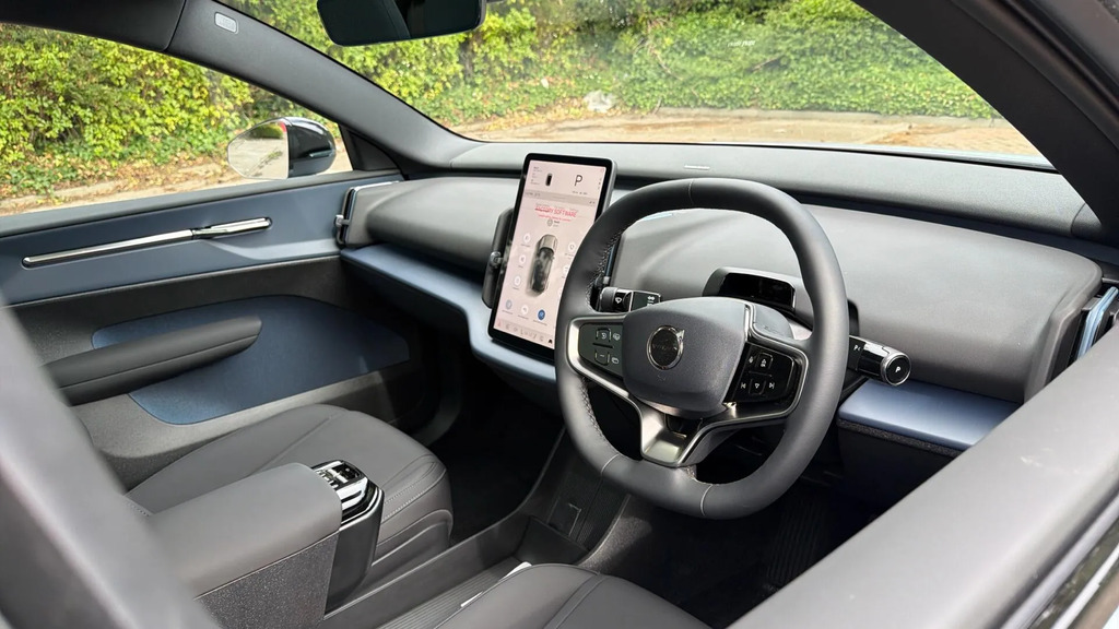 Volvo EX30 P8 69Kwh Ultra Awd #4