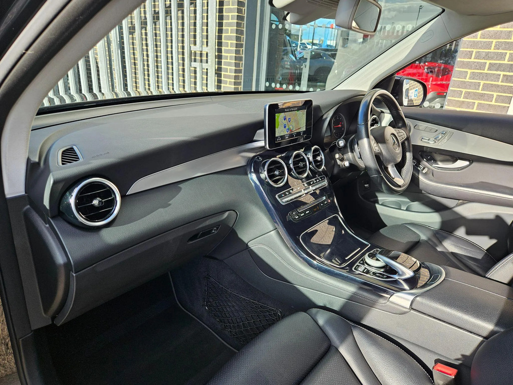 Mercedes-Benz GLC Class 2.1 Glc220d Amg Line White #13