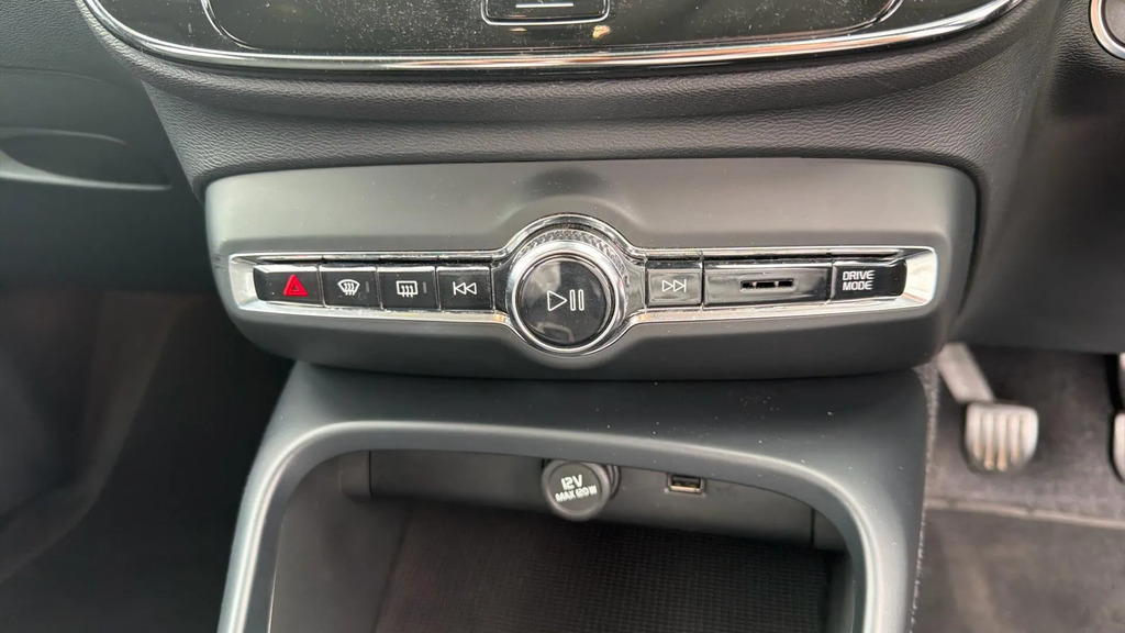 Volvo XC40 2L Inscription Blue #18