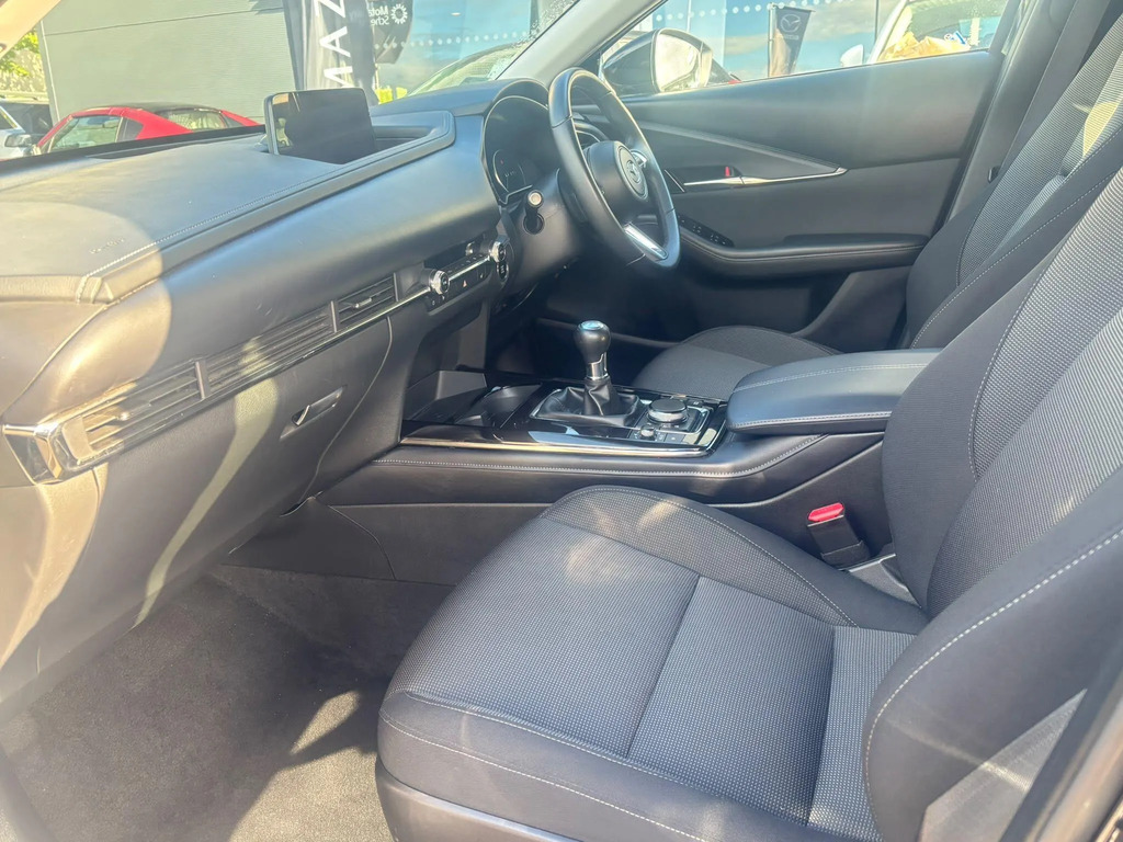 Mazda CX-30 Cx-30 2.5 E-skyactiv G Mhev 140 Prime-line H White #17