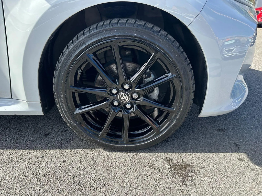 Toyota Yaris Design Silver #18