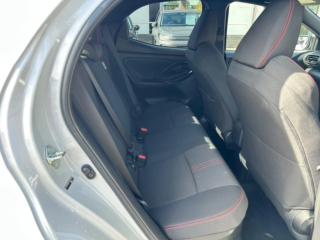 Toyota Yaris Design Silver #13