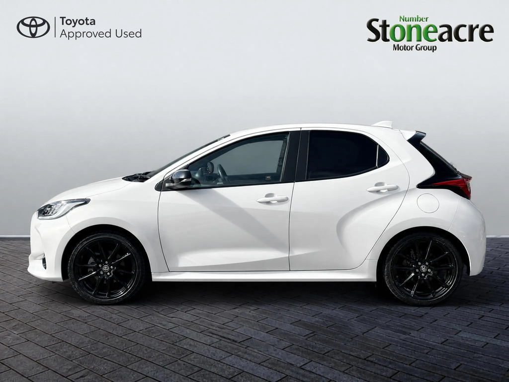 Toyota Yaris Design Silver #17