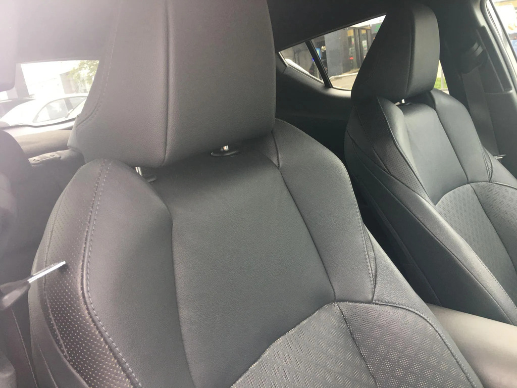 Toyota C-Hr Excel White #38