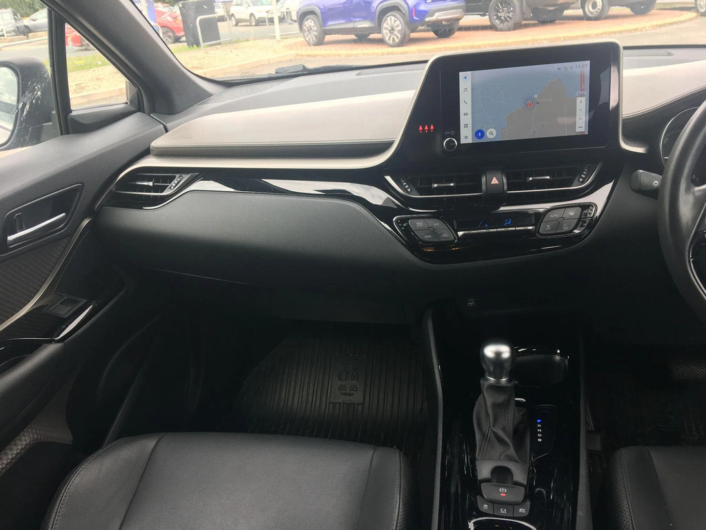 Toyota C-Hr Excel White #13