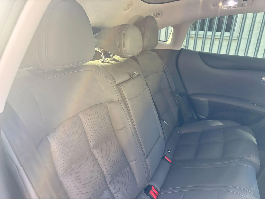 MG IM5 100Kwh Performance Saloon 4Wd 7 Blue #20