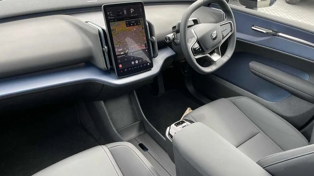 Volvo EX30 P5 Long Range 69Kwh Plus #3