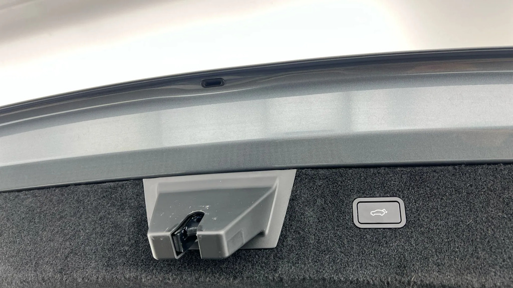Polestar 4 400Kw 100Kwh Long Range Dual Motor Plus White #29