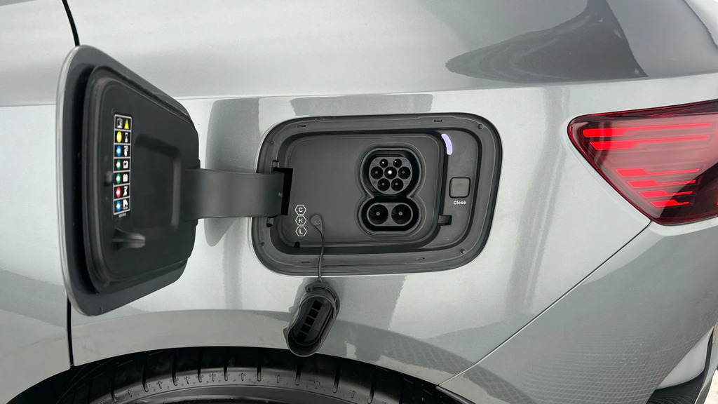 Polestar 4 400Kw 100Kwh Long Range Dual Motor Plus White #30