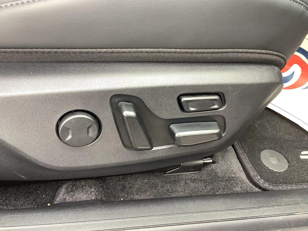 Kia EV4 81.4Kwh Air Hatchback 201 Bhp White #18