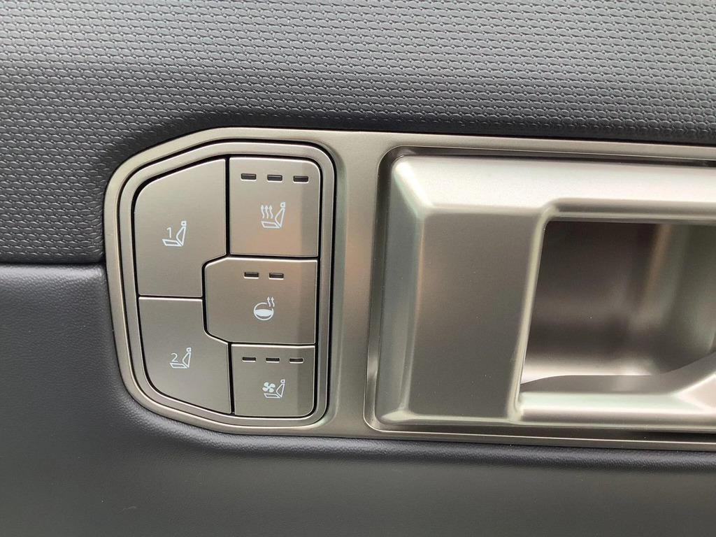 Kia EV4 81.4Kwh Air Hatchback 201 Bhp White #17