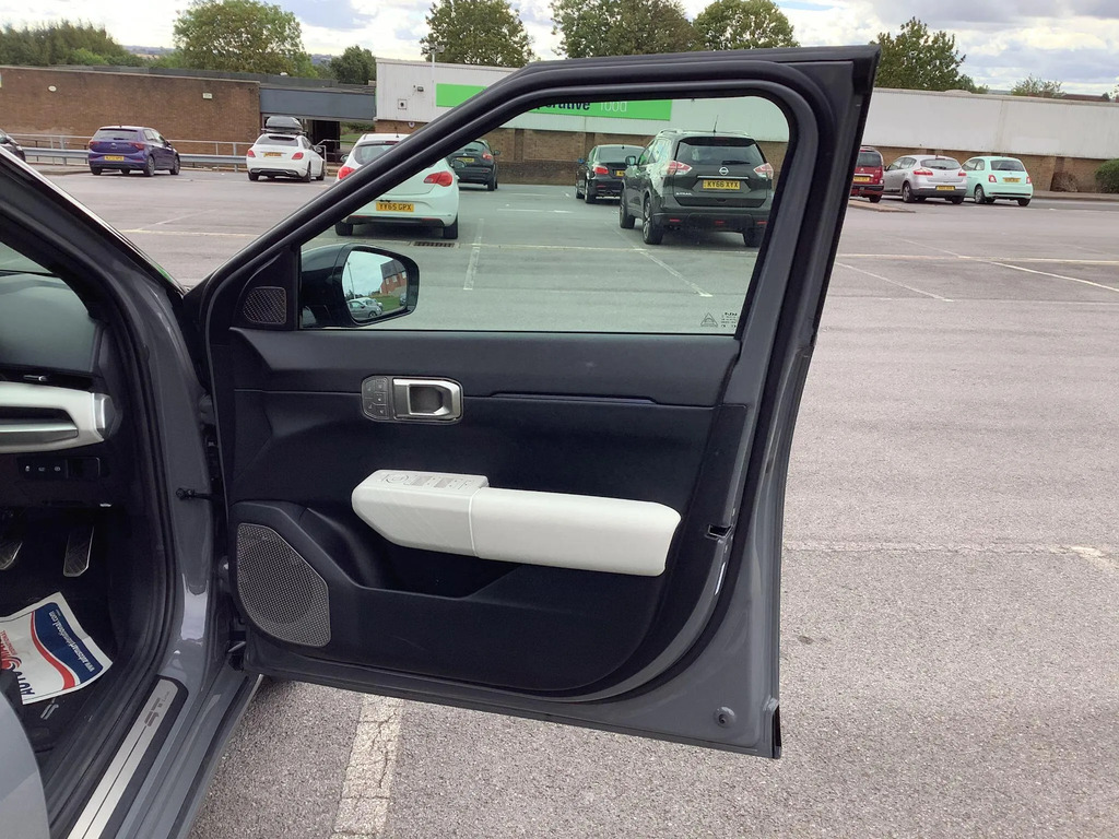Kia EV4 81.4Kwh Air Hatchback 201 Bhp White #29