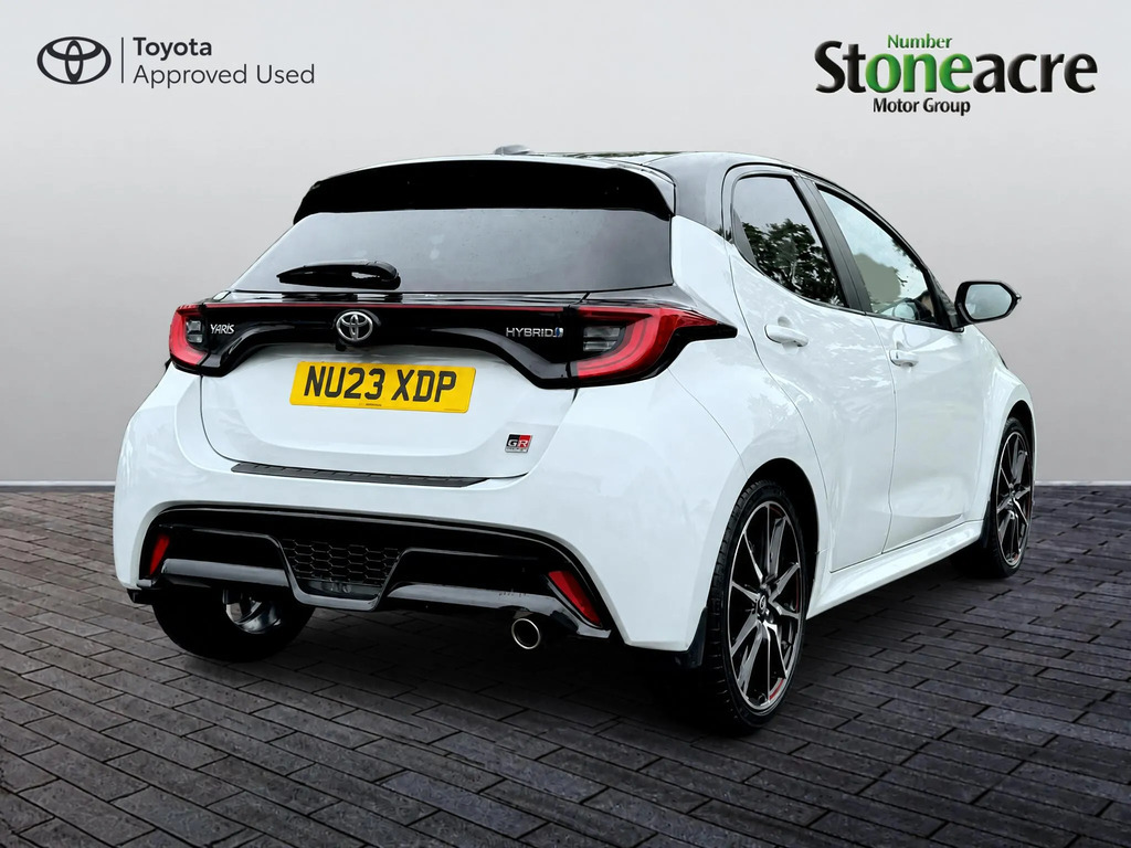 Toyota Yaris 1.5 Hybrid Gr Sport #3