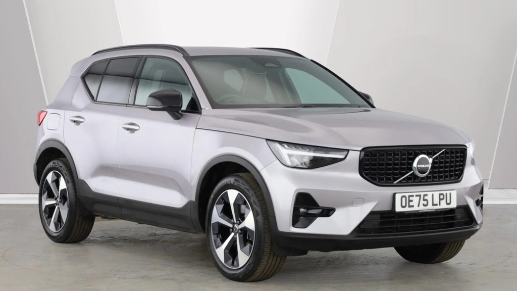 Volvo XC40 2.0 B4p Plus Dark