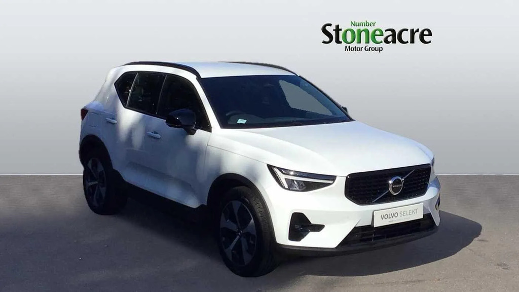 Volvo XC40 2.0 B3p Plus Dark