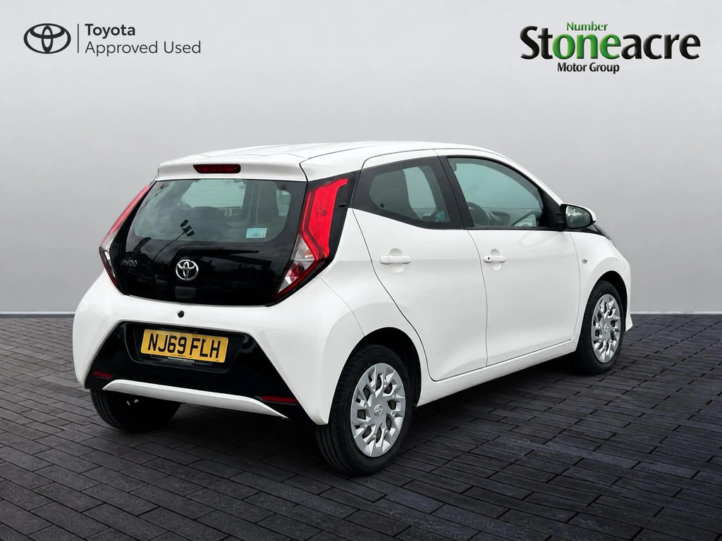 Toyota Aygo 1.0 Vvt-i X-play #3