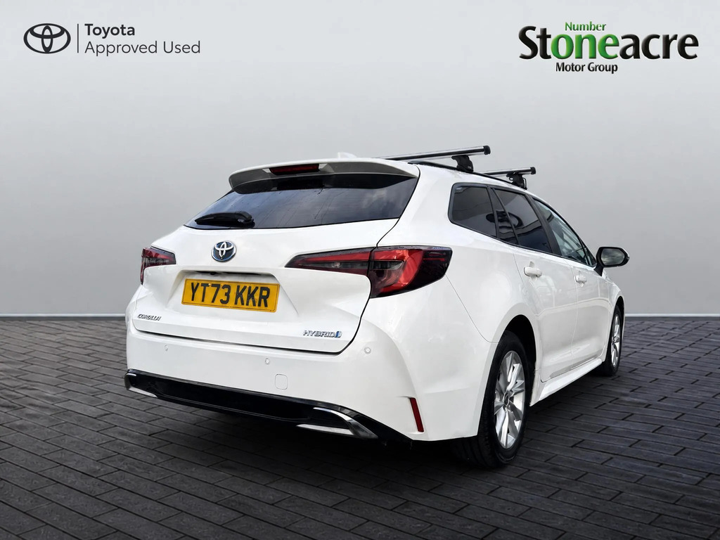 Toyota Corolla 1.8 Hybrid Icon  #3