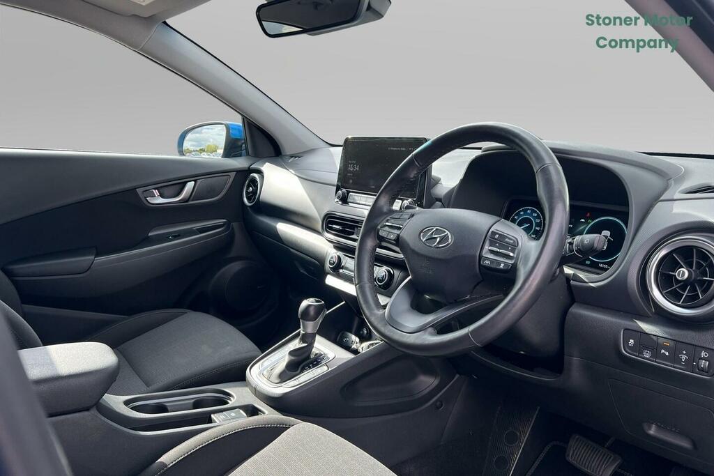 Hyundai Kona Hatchback Red #14