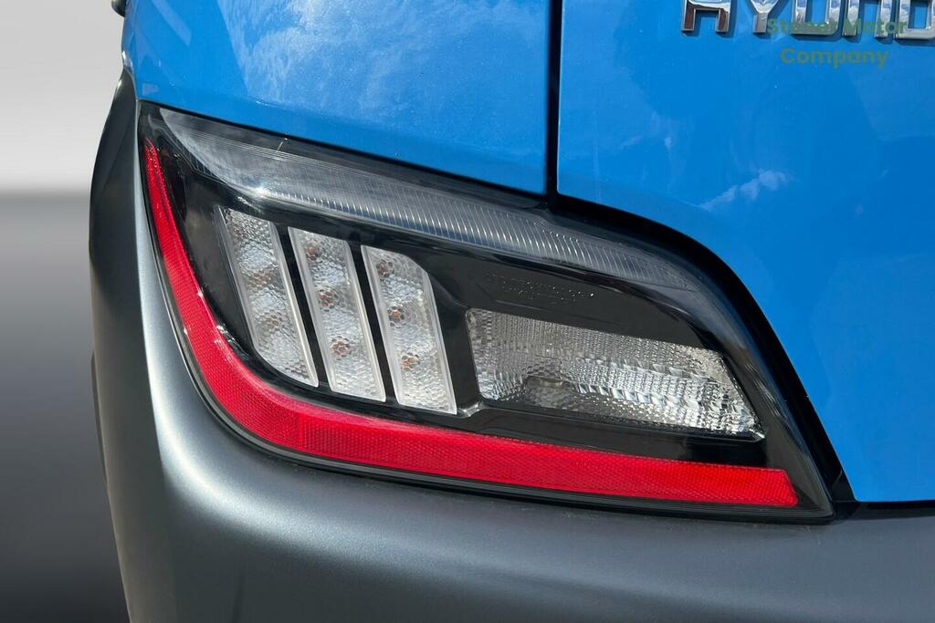 Hyundai Kona Hatchback Red #13