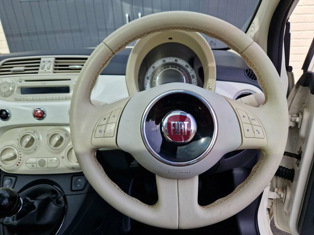 Fiat 500 Hatchback White #20