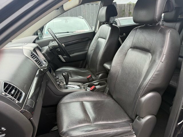 Chevrolet Captiva Vcdi Ltz Black #19