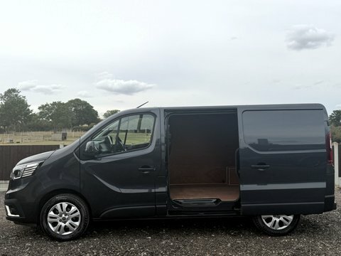 Renault Trafic 2.0 Dci Sl28 Grey #3